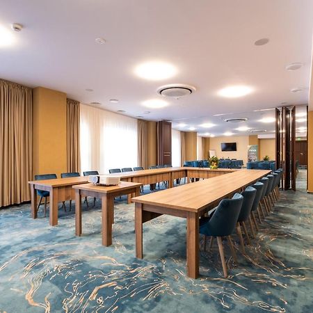 Fiald Hotel&Spa Bacău Buitenkant foto