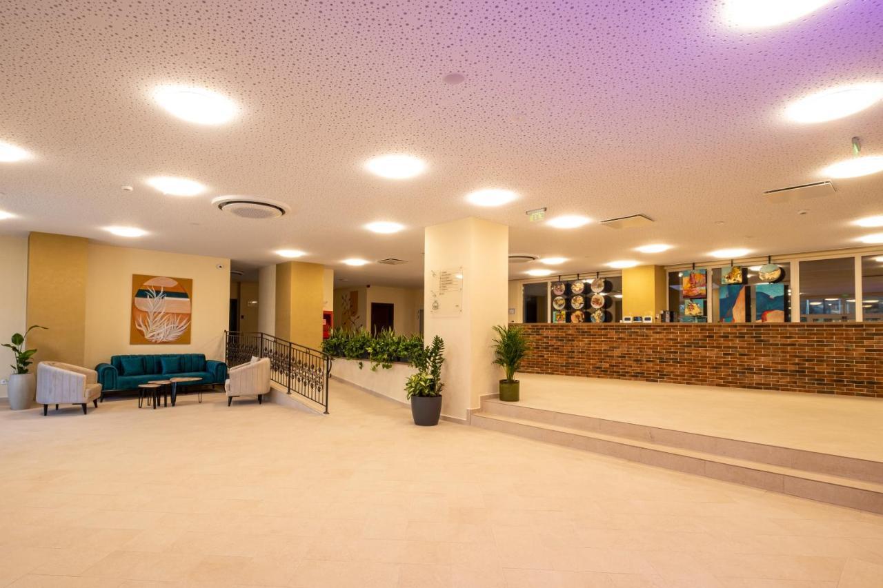 Fiald Hotel&Spa Bacău Buitenkant foto
