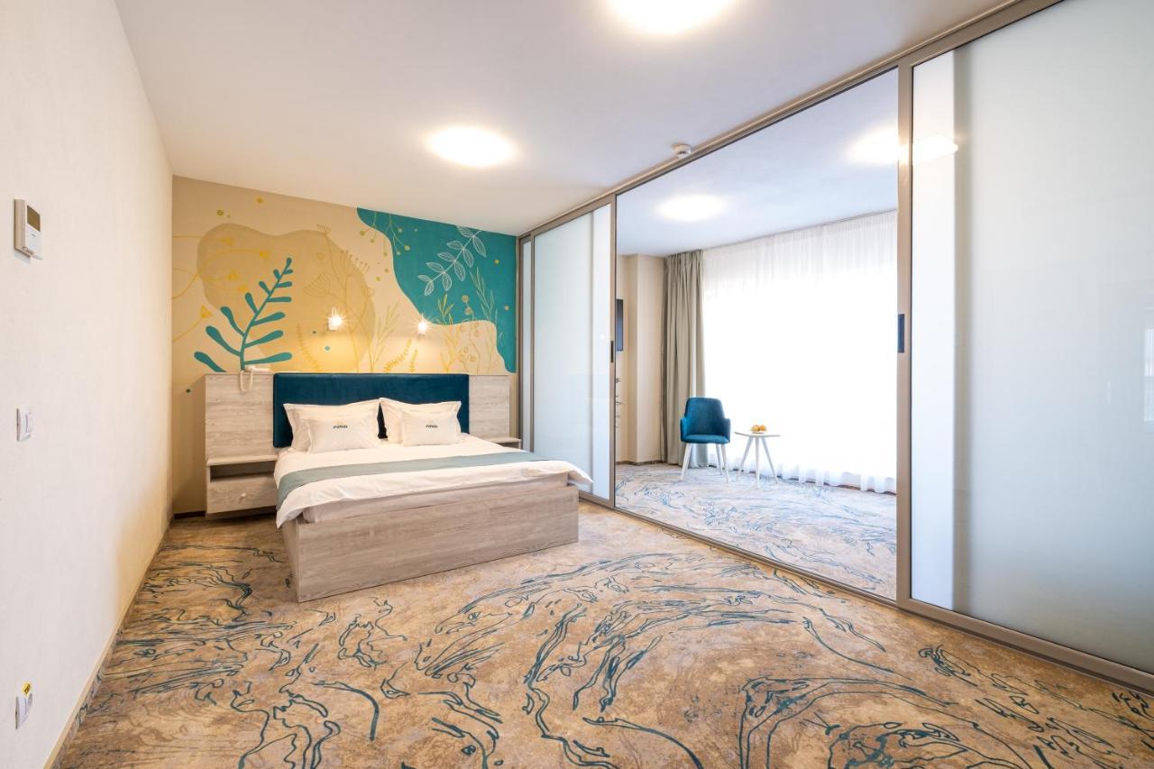 Fiald Hotel&Spa Bacău Buitenkant foto