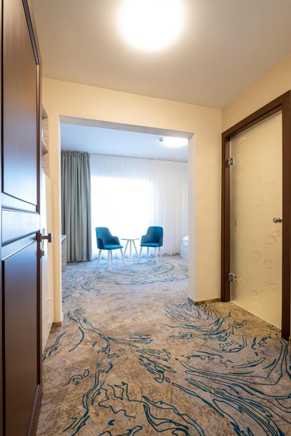 Fiald Hotel&Spa Bacău Buitenkant foto